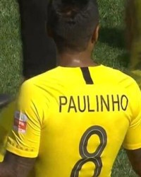  切尔西争议红牌引争议，VAR判罚成赛后焦点  