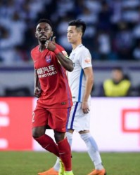  罗马主场憾平弱旅，争四形势陷入被动  