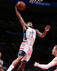  字母哥空砍55分无缘胜，雄鹿加时惜败步行者  