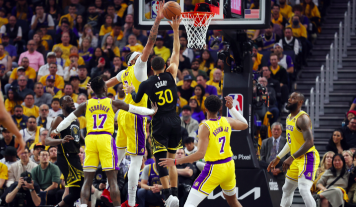  萨博尼斯全能数据助国王，客场力克勇士冲击附加赛  